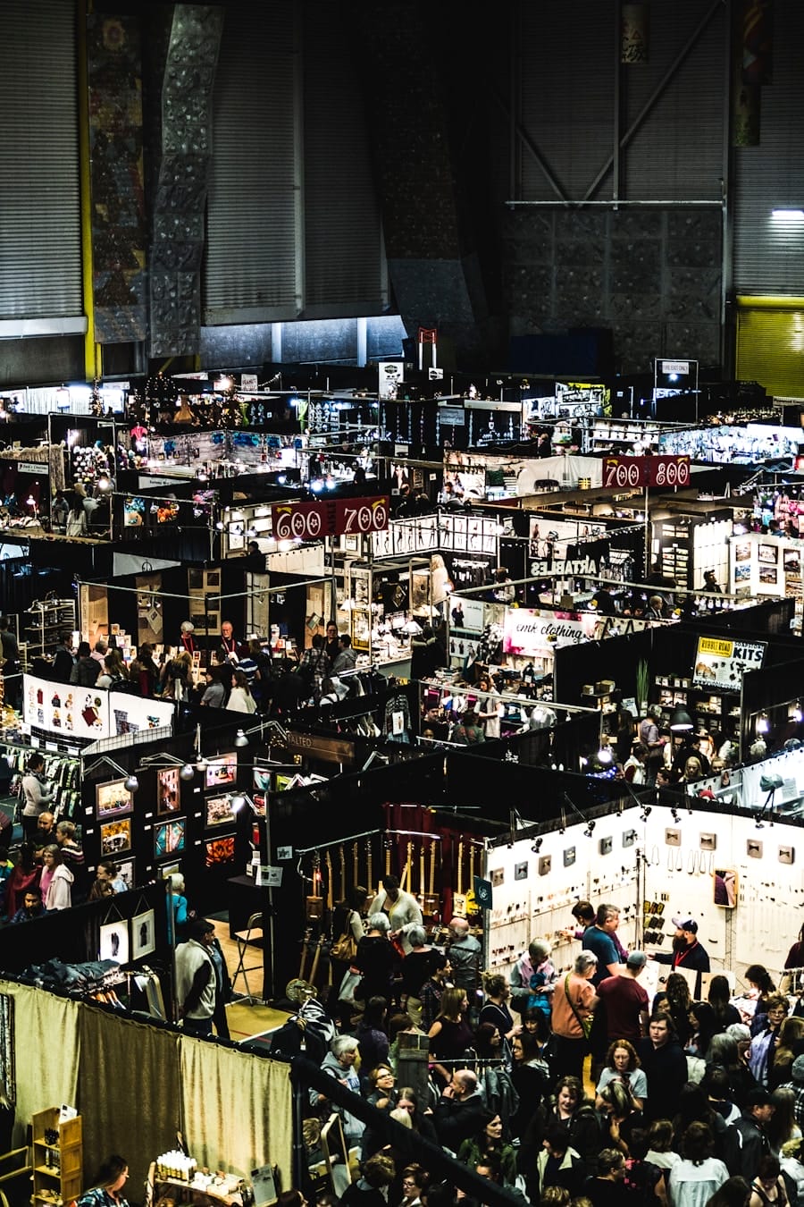 Ultimate Guide to Trade Show Printing Materials
